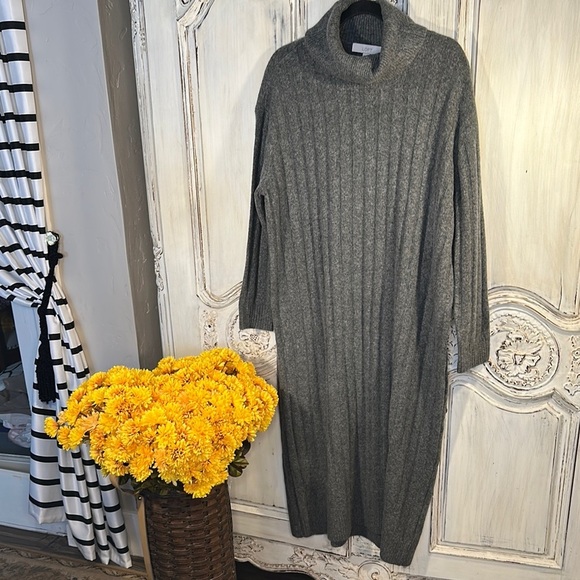 Loft NWT Soft Gray Turtleneck Sweater Dress - Picture 1 of 11